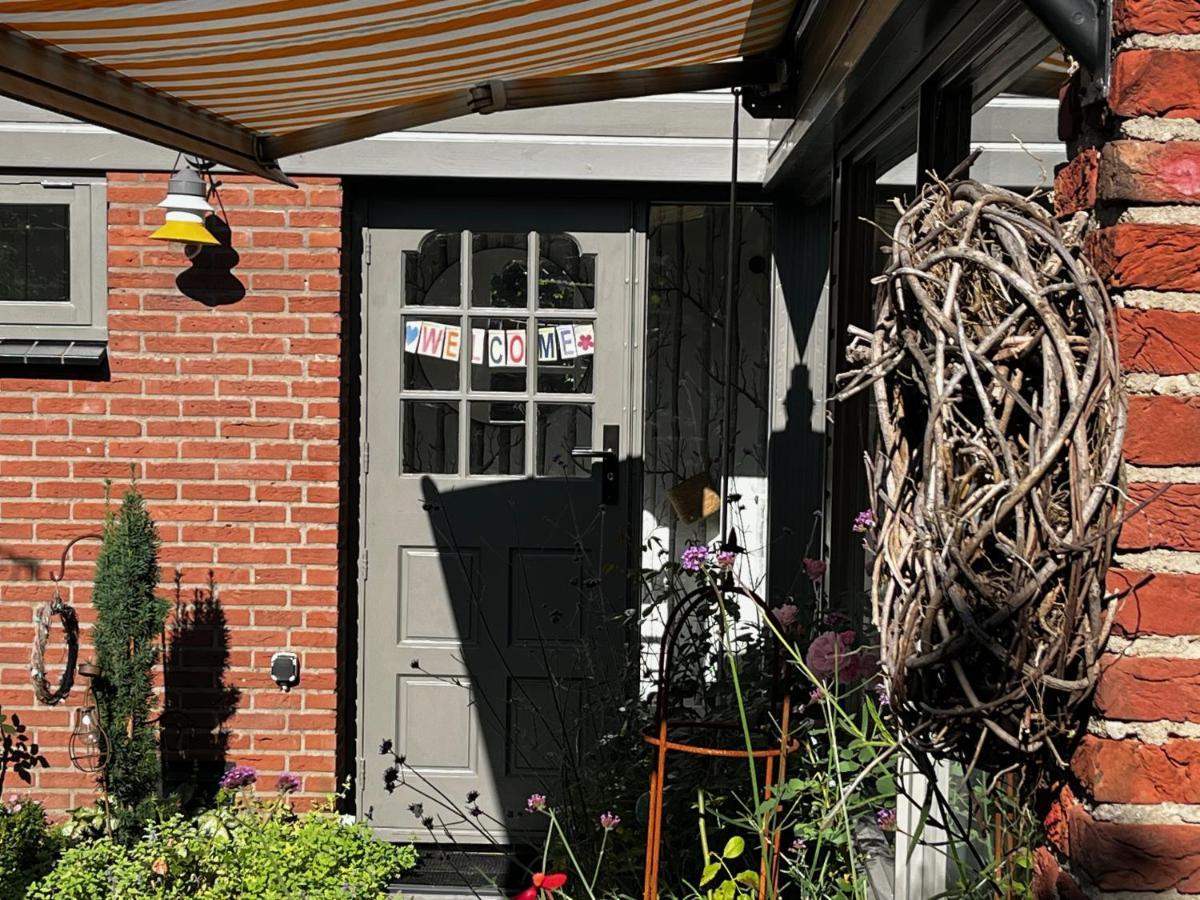 "Zonnekind" Atmospheric Holiday Home In Noordwijkerhout Near The Beach Екстериор снимка